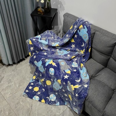 宇航员夜光法兰绒毛毯荧光毯宇宙火箭儿童盖毯懒人毯午睡毯发光毯图2