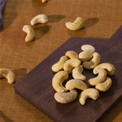 【加工定制】原味去皮腰果仁烘烤坚果小吃零食散装20斤整箱批发图4